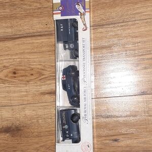 Lledo 3 Piece Royal Air Force set BBL1003 12.50 Canada shipping